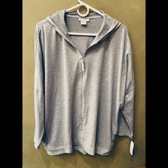 New Natori Gray Zip Hoodie NWT - Picture 2 of 3
